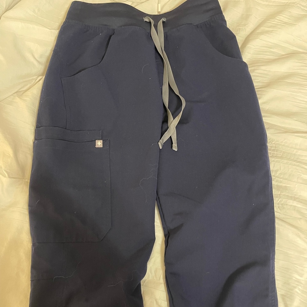 Figs kade navy size xs woemns scrub pants
